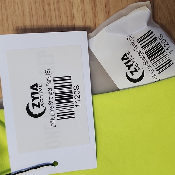 Zyia Tank - Picture 3 of 4